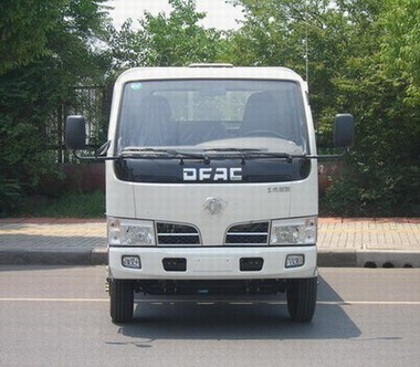 國四東風(fēng)福瑞卡3方可卸式垃圾車