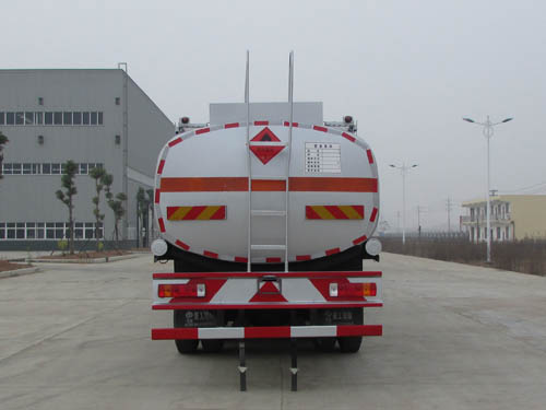 23噸解放J6前四后八油罐車(chē)
