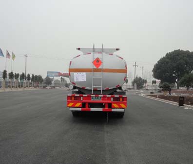 重汽前四后八油罐車