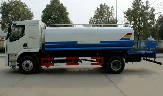 東風(fēng)柳汽M3 15噸灑水車