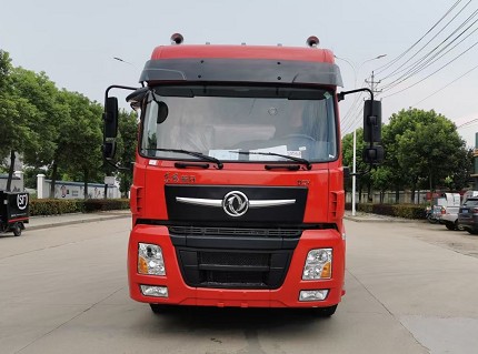 國(guó)六東風(fēng)暢行小三軸食用油運(yùn)輸車圖片