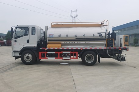 9.3立方陜汽標(biāo)準(zhǔn)型瀝青灑布車